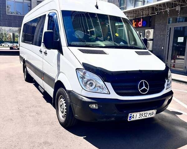 Белый Мерседес Sprinter, объемом двигателя 2.99 л и пробегом 500 тыс. км за 40900 $, фото 4 на Automoto.ua