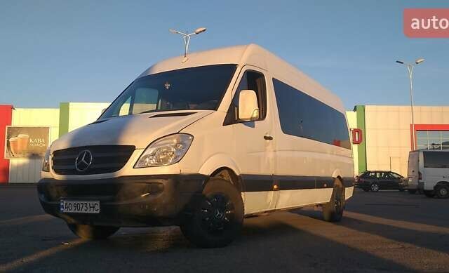 Белый Мерседес Sprinter, объемом двигателя 2.1 л и пробегом 750 тыс. км за 16500 $, фото 12 на Automoto.ua
