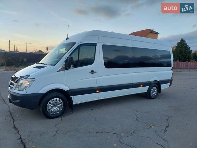 Белый Мерседес Sprinter, объемом двигателя 2.14 л и пробегом 582 тыс. км за 16600 $, фото 8 на Automoto.ua