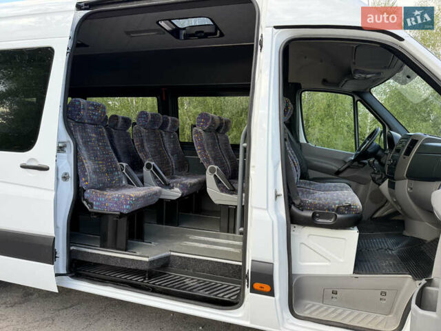 Белый Мерседес Sprinter, объемом двигателя 2.9 л и пробегом 200 тыс. км за 23900 $, фото 14 на Automoto.ua