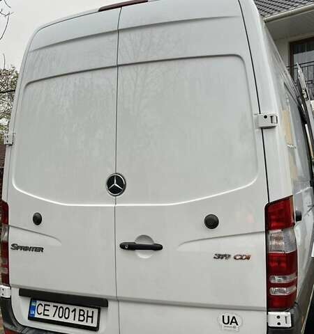 Белый Мерседес Sprinter, объемом двигателя 3 л и пробегом 485 тыс. км за 23500 $, фото 2 на Automoto.ua