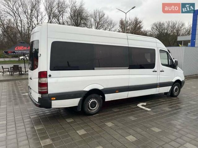 Белый Мерседес Sprinter, объемом двигателя 2.87 л и пробегом 230 тыс. км за 14800 $, фото 3 на Automoto.ua