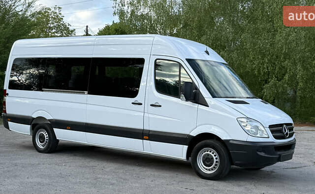 Белый Мерседес Sprinter, объемом двигателя 2.9 л и пробегом 200 тыс. км за 23900 $, фото 5 на Automoto.ua