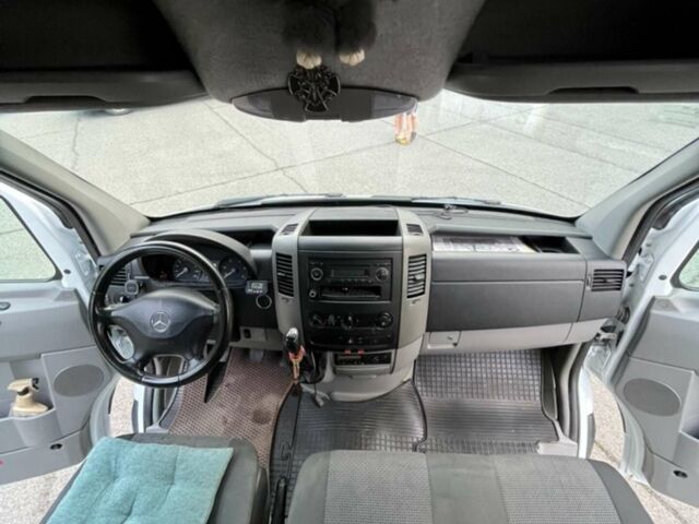 Білий Мерседес Sprinter, об'ємом двигуна 2.1 л та пробігом 740 тис. км за 21000 $, фото 13 на Automoto.ua