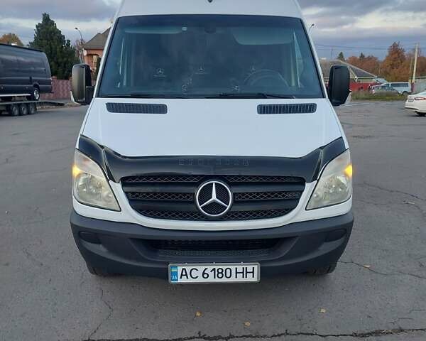 Белый Мерседес Sprinter, объемом двигателя 2.14 л и пробегом 582 тыс. км за 16600 $, фото 9 на Automoto.ua