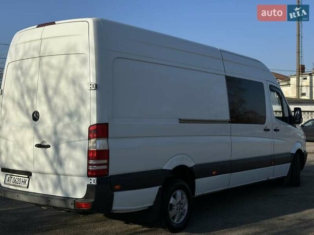 Белый Мерседес Sprinter, объемом двигателя 3 л и пробегом 470 тыс. км за 18900 $, фото 6 на Automoto.ua