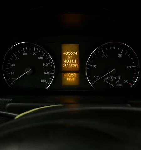 Белый Мерседес Sprinter, объемом двигателя 3 л и пробегом 485 тыс. км за 23500 $, фото 1 на Automoto.ua