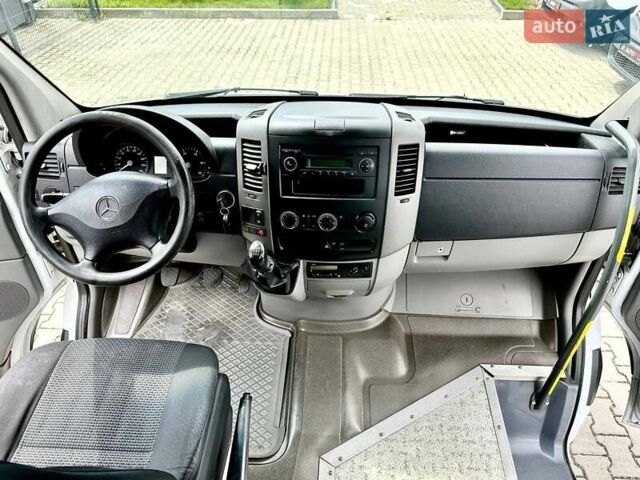 Белый Мерседес Sprinter, объемом двигателя 2.14 л и пробегом 413 тыс. км за 19500 $, фото 16 на Automoto.ua