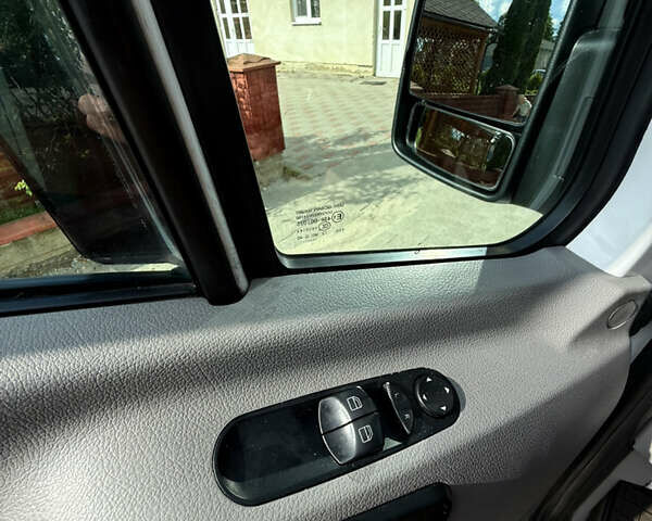 Білий Мерседес Sprinter, об'ємом двигуна 2.14 л та пробігом 160 тис. км за 15000 $, фото 20 на Automoto.ua
