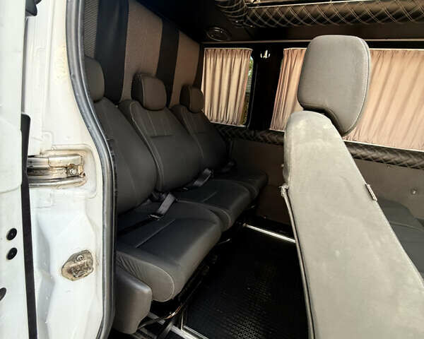 Білий Мерседес Sprinter, об'ємом двигуна 2.14 л та пробігом 160 тис. км за 15000 $, фото 21 на Automoto.ua
