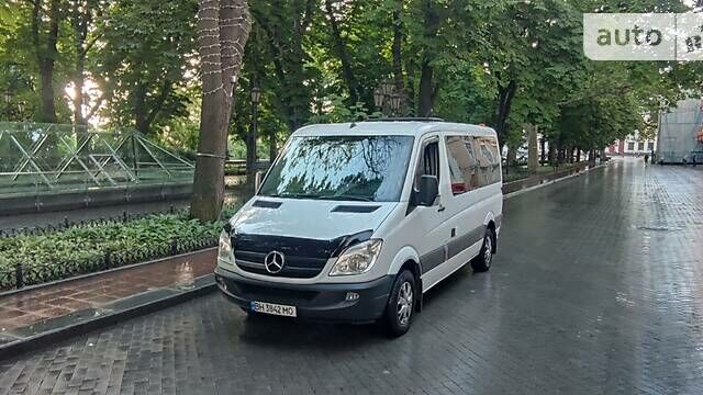 Белый Мерседес Sprinter, объемом двигателя 2.1 л и пробегом 295 тыс. км за 19500 $, фото 7 на Automoto.ua