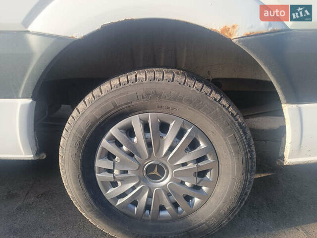 Белый Мерседес Sprinter, объемом двигателя 0 л и пробегом 520 тыс. км за 10500 $, фото 3 на Automoto.ua