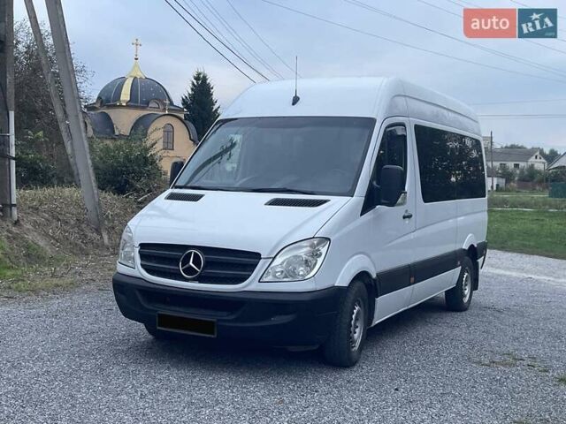 Білий Мерседес Sprinter, об'ємом двигуна 2.14 л та пробігом 200 тис. км за 16800 $, фото 2 на Automoto.ua