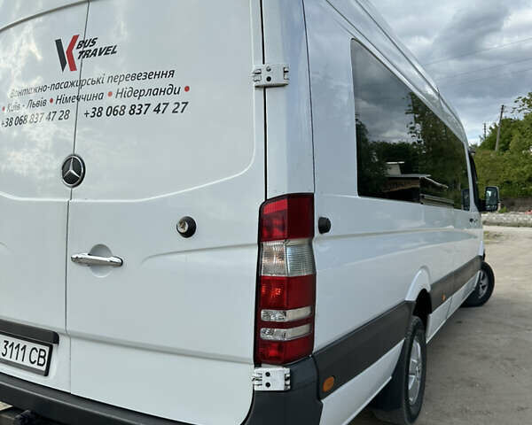 Белый Мерседес Sprinter, объемом двигателя 3 л и пробегом 800 тыс. км за 24999 $, фото 5 на Automoto.ua