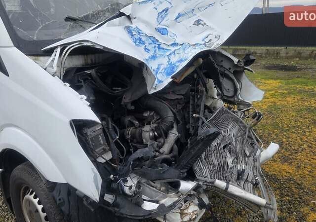 Белый Мерседес Sprinter, объемом двигателя 2.2 л и пробегом 314 тыс. км за 5500 $, фото 16 на Automoto.ua