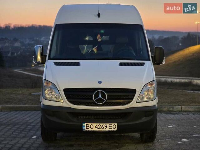 Белый Мерседес Sprinter, объемом двигателя 2.2 л и пробегом 596 тыс. км за 15999 $, фото 2 на Automoto.ua