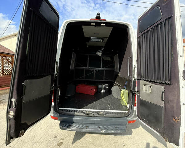 Білий Мерседес Sprinter, об'ємом двигуна 2.14 л та пробігом 160 тис. км за 15000 $, фото 23 на Automoto.ua