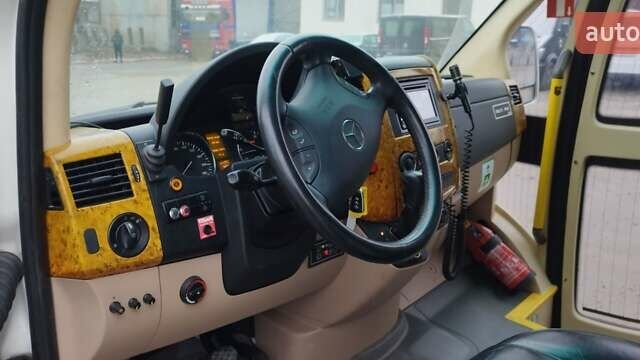 Белый Мерседес Sprinter, объемом двигателя 3 л и пробегом 270 тыс. км за 47000 $, фото 14 на Automoto.ua
