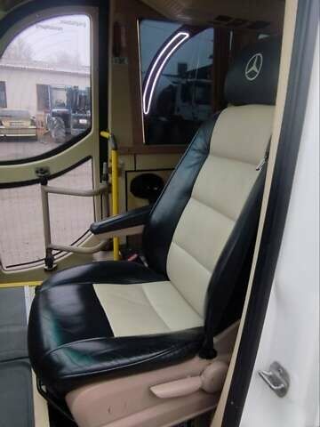 Белый Мерседес Sprinter, объемом двигателя 3 л и пробегом 270 тыс. км за 47000 $, фото 16 на Automoto.ua