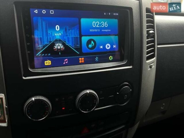 Белый Мерседес Sprinter, объемом двигателя 2.14 л и пробегом 449 тыс. км за 12000 $, фото 21 на Automoto.ua