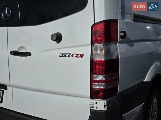 Белый Мерседес Sprinter, объемом двигателя 2.2 л и пробегом 596 тыс. км за 15999 $, фото 33 на Automoto.ua