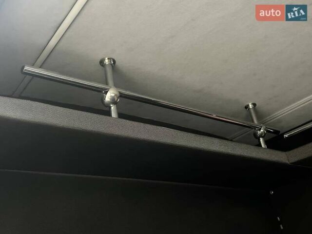 Белый Мерседес Sprinter, объемом двигателя 2.14 л и пробегом 449 тыс. км за 12000 $, фото 17 на Automoto.ua