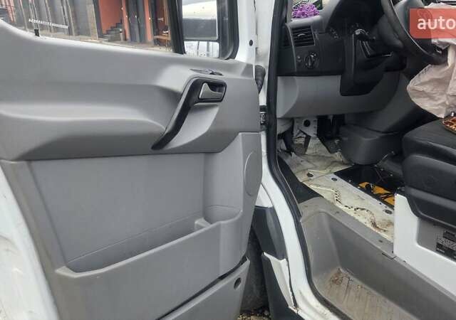 Белый Мерседес Sprinter, объемом двигателя 2.2 л и пробегом 314 тыс. км за 5500 $, фото 12 на Automoto.ua