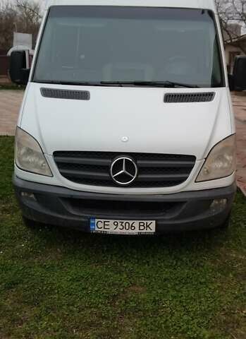 Белый Мерседес Sprinter, объемом двигателя 2.14 л и пробегом 220 тыс. км за 22300 $, фото 6 на Automoto.ua