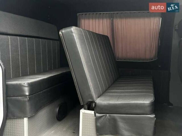 Белый Мерседес Sprinter, объемом двигателя 2.14 л и пробегом 449 тыс. км за 12000 $, фото 14 на Automoto.ua