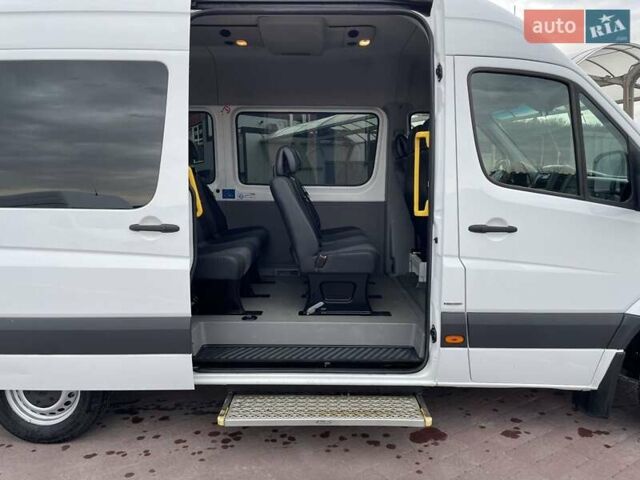 Белый Мерседес Sprinter, объемом двигателя 2.1 л и пробегом 285 тыс. км за 16800 $, фото 14 на Automoto.ua