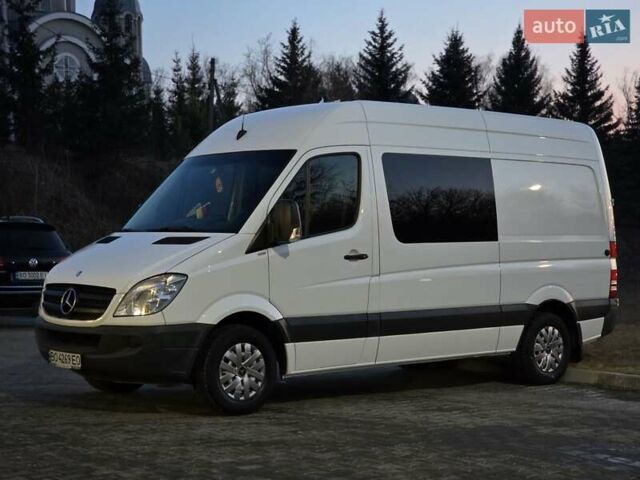 Белый Мерседес Sprinter, объемом двигателя 2.2 л и пробегом 596 тыс. км за 15999 $, фото 1 на Automoto.ua
