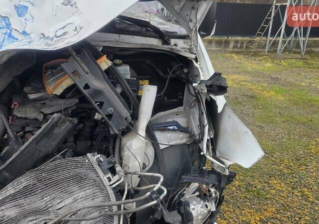 Белый Мерседес Sprinter, объемом двигателя 2.2 л и пробегом 314 тыс. км за 5500 $, фото 15 на Automoto.ua