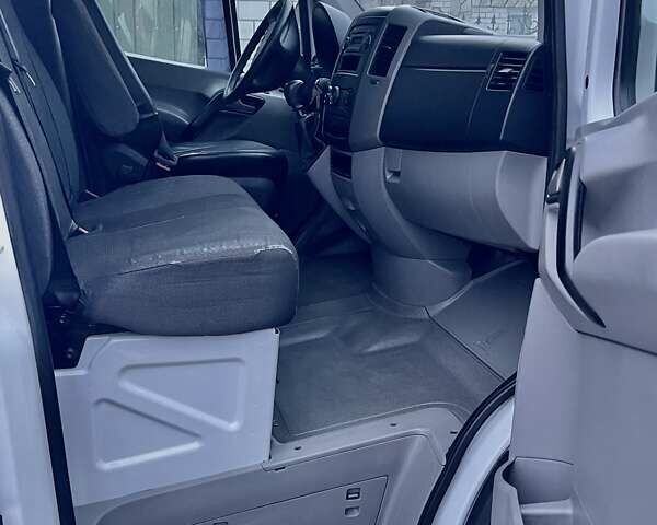 Білий Мерседес Sprinter, об'ємом двигуна 2.14 л та пробігом 200 тис. км за 16800 $, фото 10 на Automoto.ua
