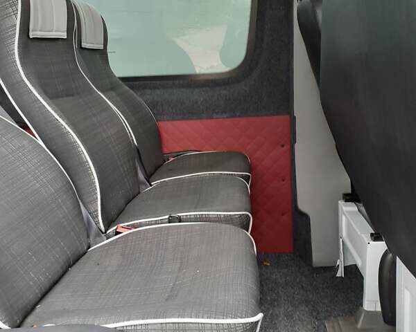 Білий Мерседес Sprinter, об'ємом двигуна 0 л та пробігом 284 тис. км за 20000 $, фото 7 на Automoto.ua