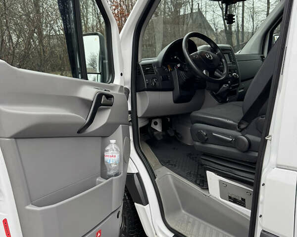 Білий Мерседес Sprinter, об'ємом двигуна 2.14 л та пробігом 515 тис. км за 22500 $, фото 26 на Automoto.ua