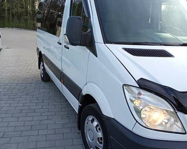 Белый Мерседес Sprinter, объемом двигателя 2.14 л и пробегом 480 тыс. км за 16500 $, фото 34 на Automoto.ua