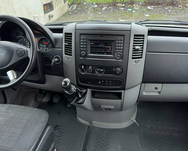 Білий Мерседес Sprinter, об'ємом двигуна 2.14 л та пробігом 515 тис. км за 22500 $, фото 14 на Automoto.ua