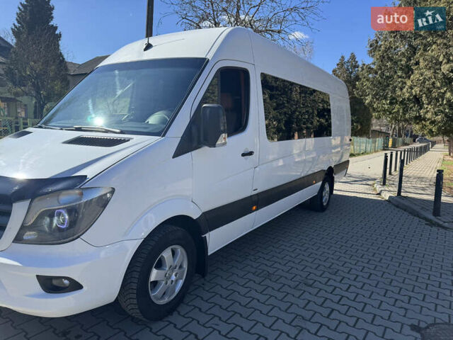 Белый Мерседес Sprinter, объемом двигателя 0 л и пробегом 270 тыс. км за 29900 $, фото 2 на Automoto.ua