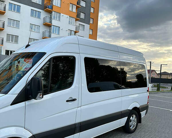 Белый Мерседес Sprinter, объемом двигателя 2.3 л и пробегом 257 тыс. км за 24800 $, фото 5 на Automoto.ua