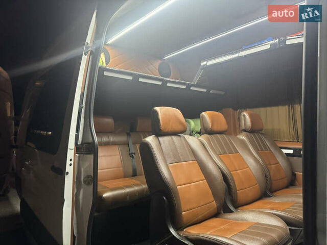 Белый Мерседес Sprinter, объемом двигателя 0 л и пробегом 270 тыс. км за 29900 $, фото 13 на Automoto.ua