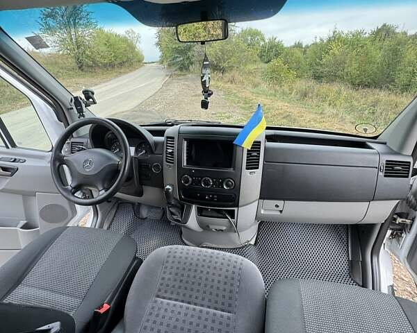 Білий Мерседес Sprinter, об'ємом двигуна 2.1 л та пробігом 570 тис. км за 19500 $, фото 10 на Automoto.ua