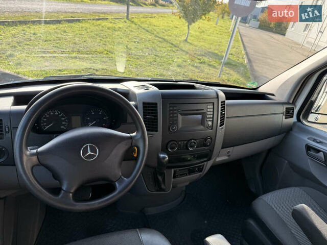 Белый Мерседес Sprinter, объемом двигателя 2.9 л и пробегом 365 тыс. км за 21000 $, фото 9 на Automoto.ua