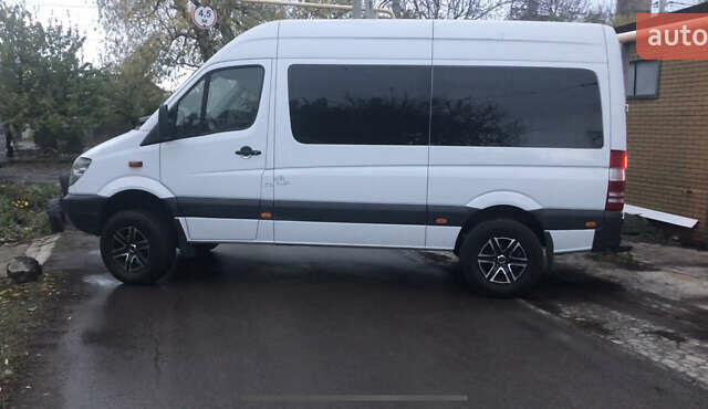 Білий Мерседес Sprinter, об'ємом двигуна 2.2 л та пробігом 98 тис. км за 33000 $, фото 8 на Automoto.ua