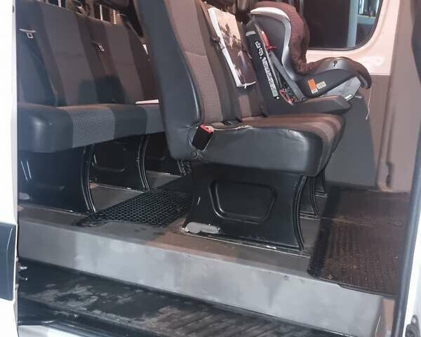 Белый Мерседес Sprinter, объемом двигателя 2.1 л и пробегом 142 тыс. км за 19200 $, фото 10 на Automoto.ua