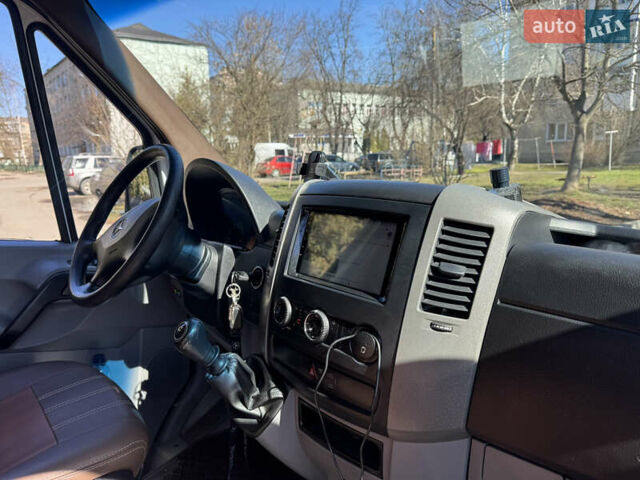 Белый Мерседес Sprinter, объемом двигателя 0 л и пробегом 270 тыс. км за 29900 $, фото 11 на Automoto.ua