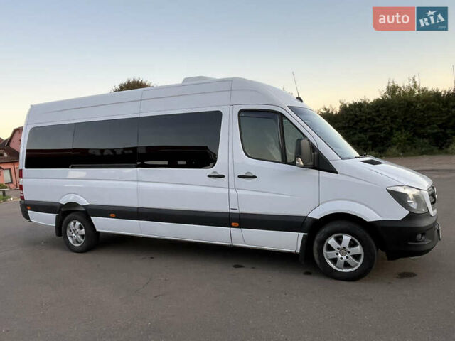 Белый Мерседес Sprinter, объемом двигателя 2.99 л и пробегом 800 тыс. км за 25800 $, фото 12 на Automoto.ua