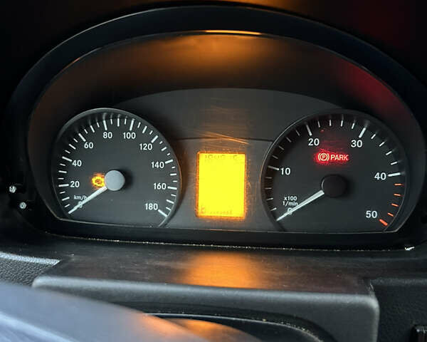 Белый Мерседес Sprinter, объемом двигателя 2.14 л и пробегом 185 тыс. км за 26500 $, фото 15 на Automoto.ua