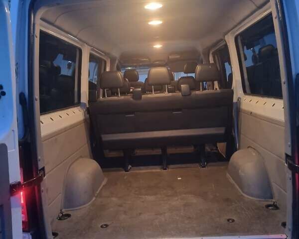 Белый Мерседес Sprinter, объемом двигателя 2.1 л и пробегом 142 тыс. км за 19200 $, фото 11 на Automoto.ua