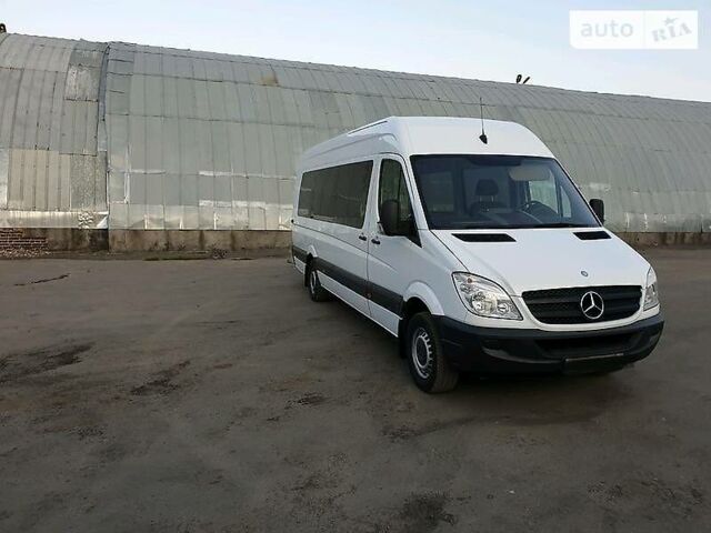 Белый Мерседес Sprinter, объемом двигателя 0 л и пробегом 360 тыс. км за 33000 $, фото 3 на Automoto.ua