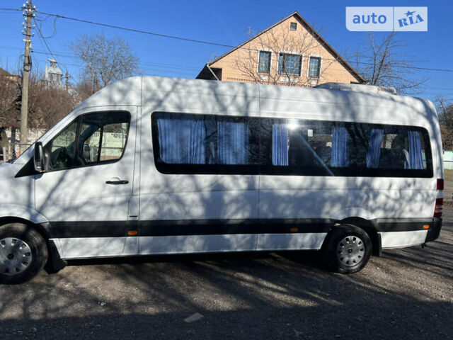 Білий Мерседес Sprinter, об'ємом двигуна 2.2 л та пробігом 4 тис. км за 53999 $, фото 9 на Automoto.ua